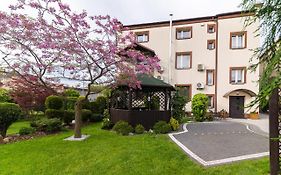 Astra Apartments
